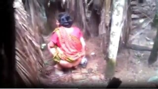 Desi village mature aunty open nude porn